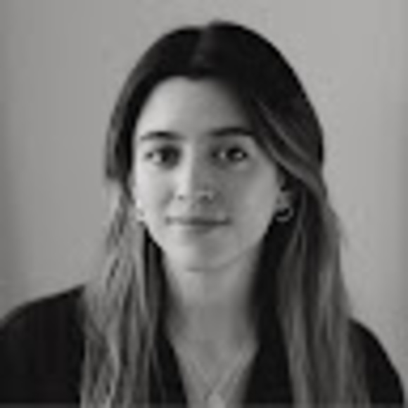 Meet your Posher, Emily - Picture 1 of 1